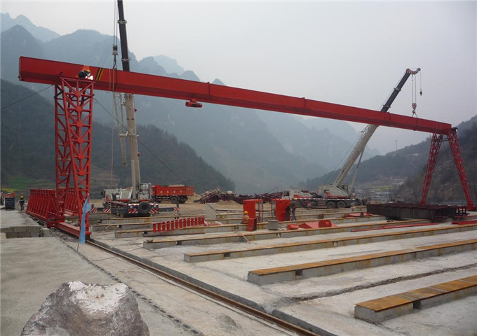 Reliable price gantry crane 12.5 tons